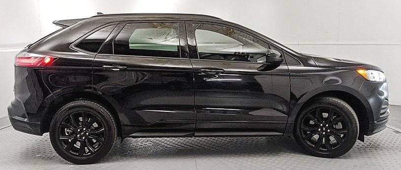 Certified 2023 Ford Edge SE w/ Black Appearance Package AWD/4WD image 2