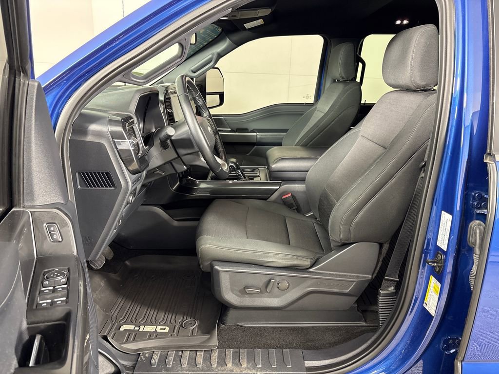 Certified 2022 Ford F150 XLT w/ Equipment Group 302A High image 31