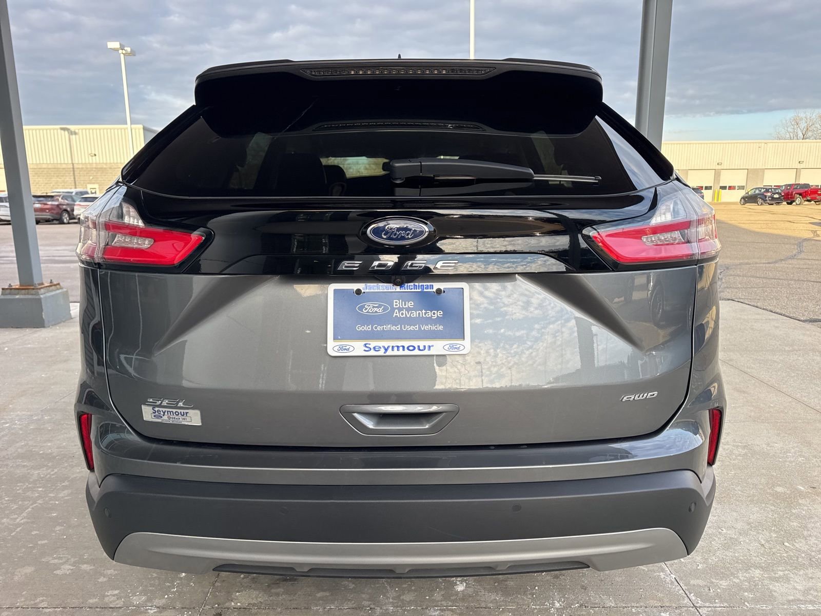 Certified 2024 Ford Edge SEL w/ Convenience Package image 3