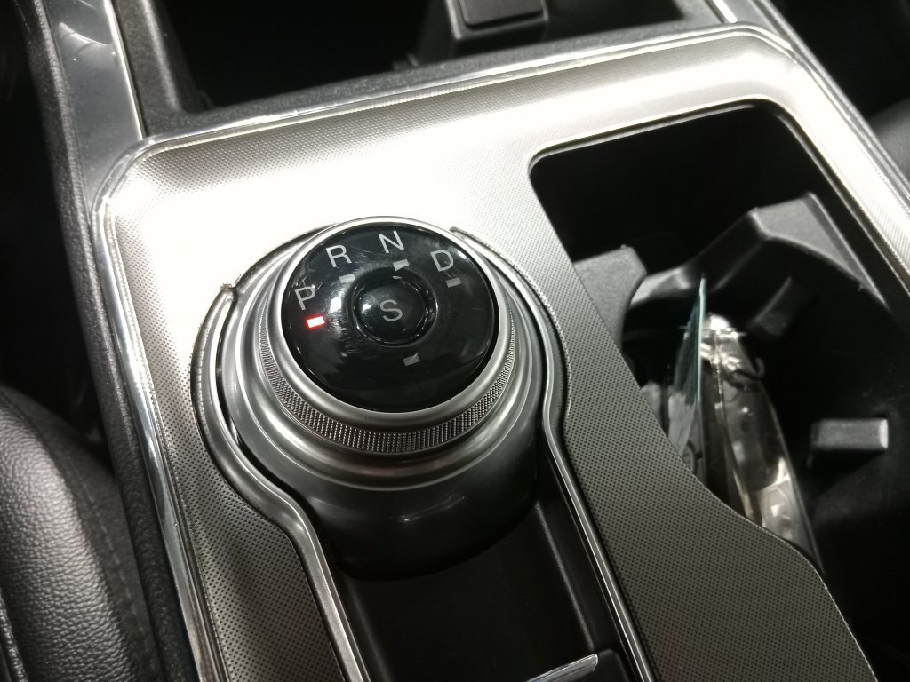Certified 2024 Ford Edge Titanium AWD/4WD image 23