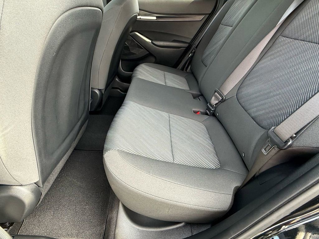 Used 2025 Kia Seltos LX image 11