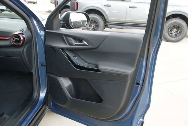 Used 2025 Chevrolet Equinox RS w/ Safety and Technology Package image 38