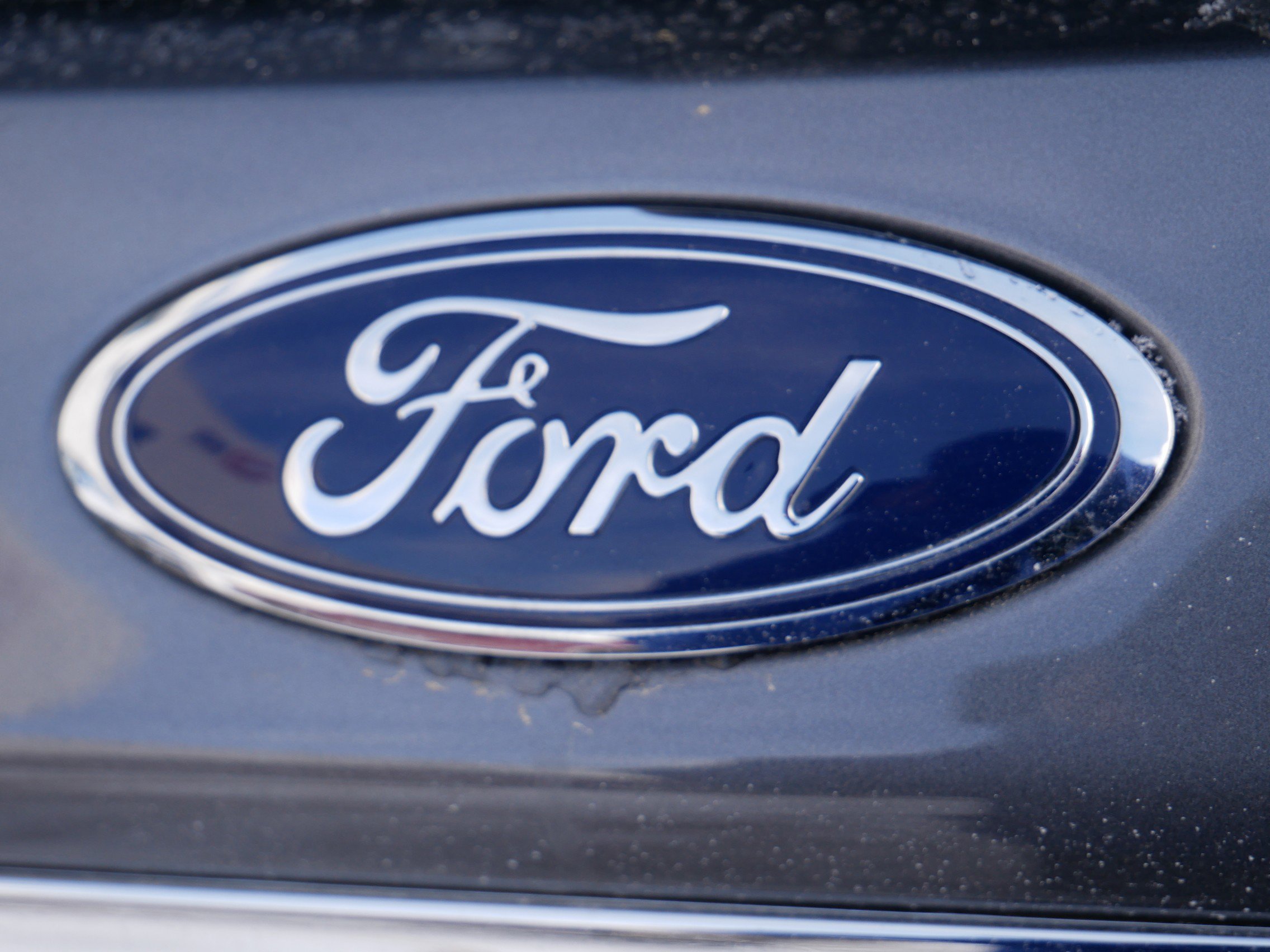 Certified 2022 Ford Explorer XLT w/ Equipment Group 202A image 4