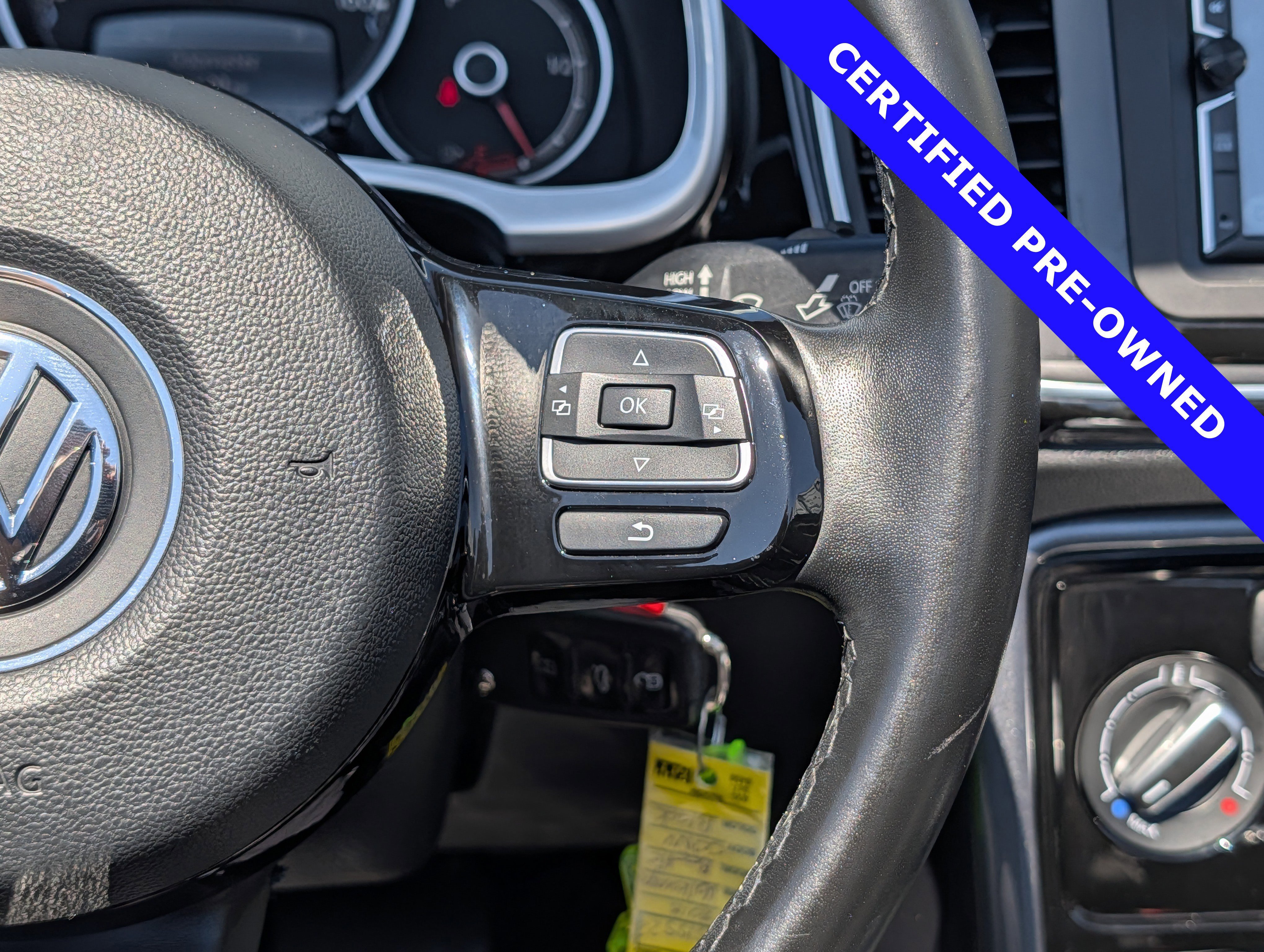 Used 2018 Volkswagen Beetle 2.0T S image 21