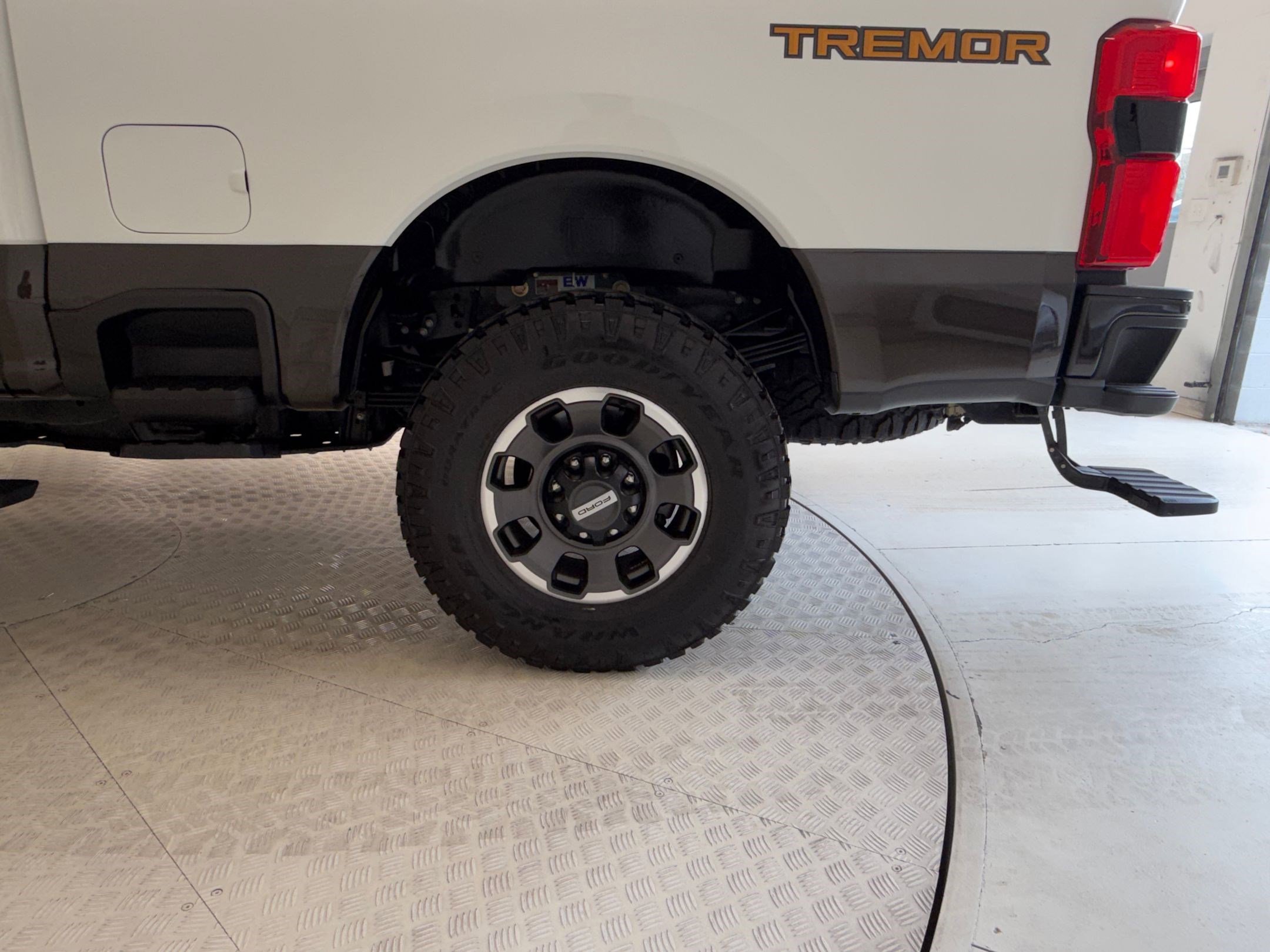 Certified 2024 Ford F350 King Ranch w/ Tremor Off-Road Package image 12