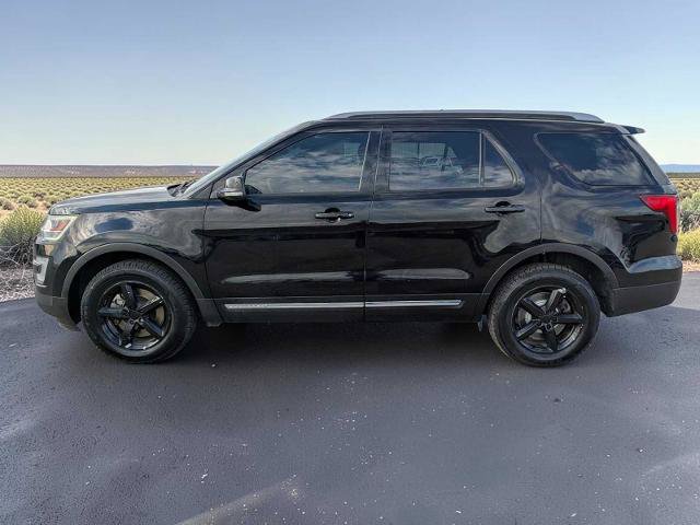Certified 2017 Ford Explorer XLT w/ Equipment Group 202A AWD/4WD image 3