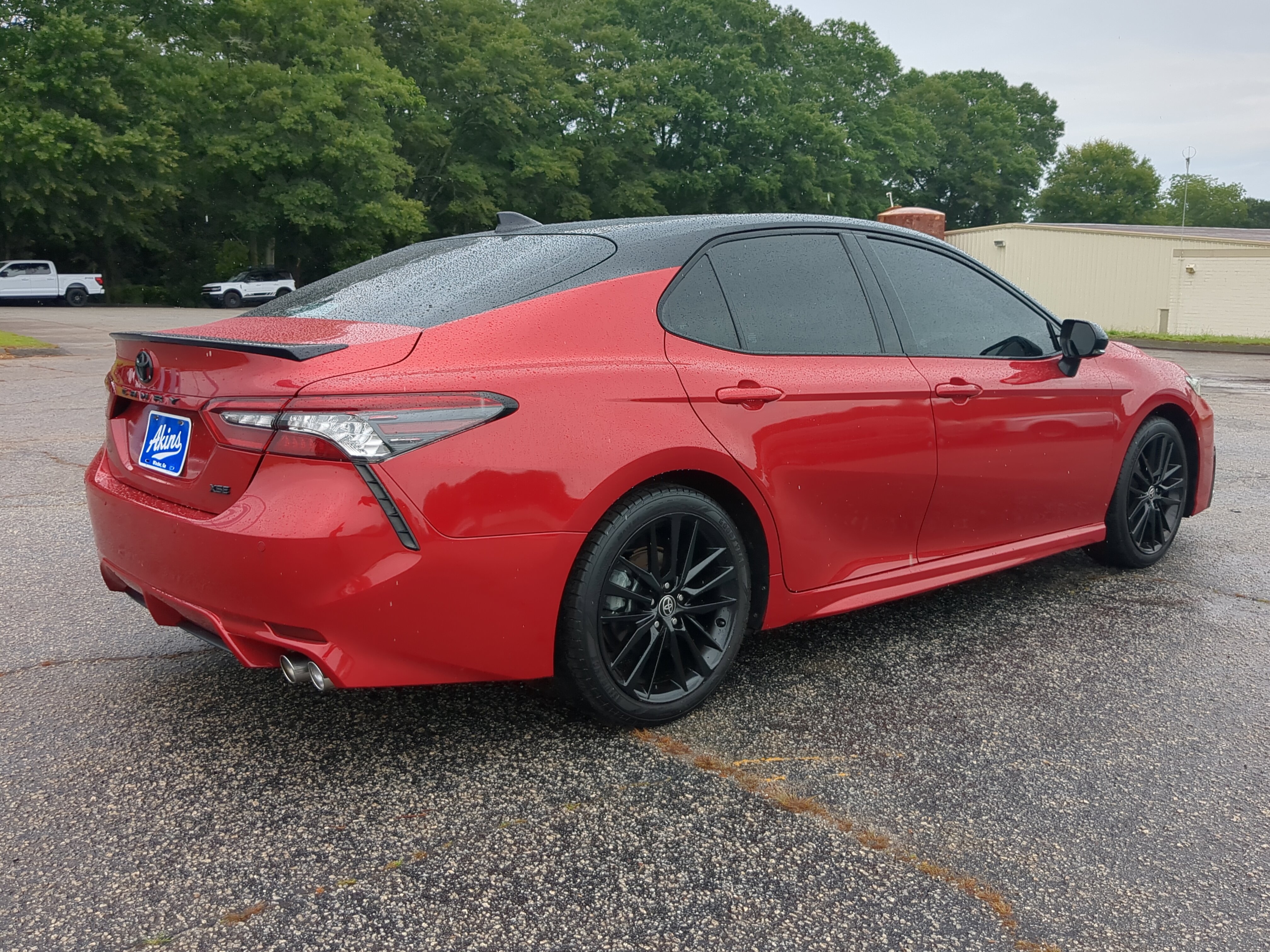 Used 2021 Toyota Camry XSE w/ Navigation Package FWD image 3