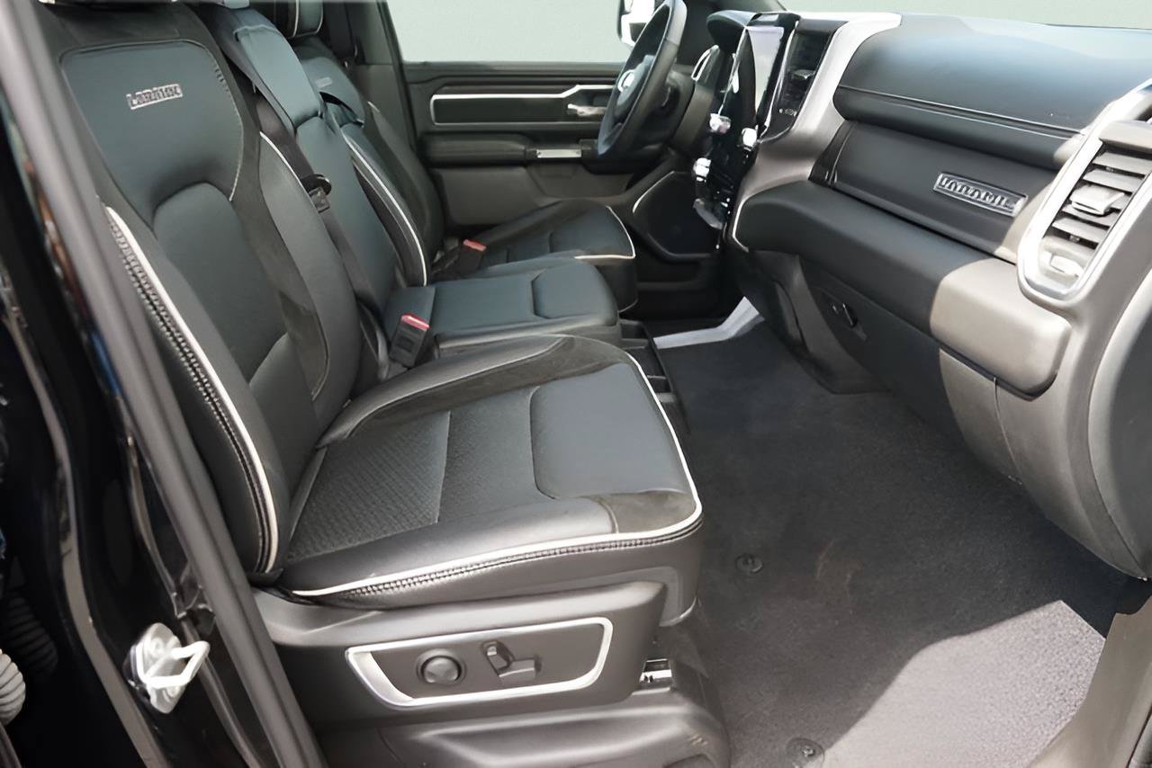 Used 2025 RAM 1500 Laramie w/ Laramie Southwest Edition AWD/4WD image 19