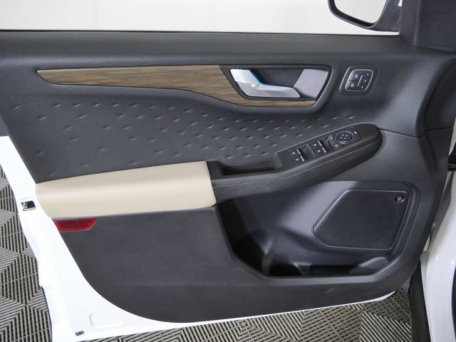Certified 2020 Ford Escape Titanium AWD/4WD image 20