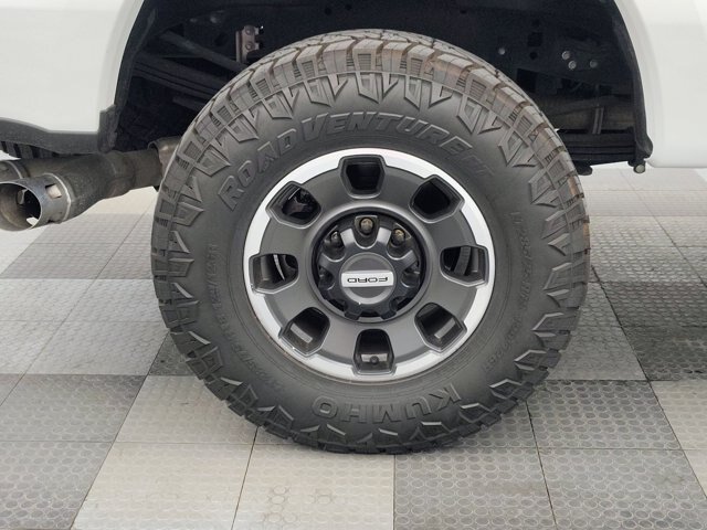 Certified 2024 Ford F250 Platinum w/ Tremor Off-Road Package AWD/4WD image 19