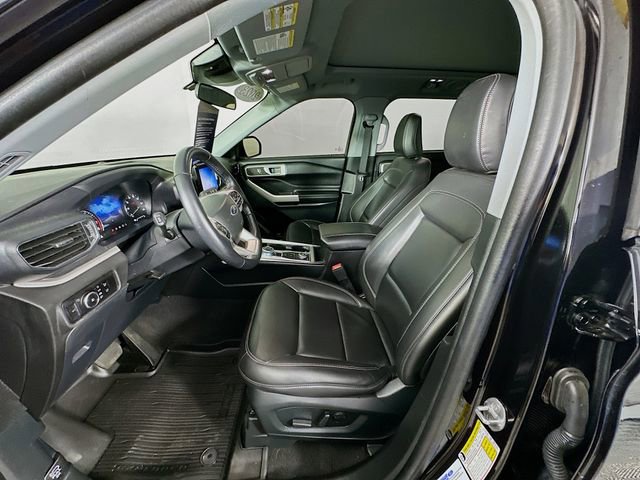 Certified 2023 Ford Explorer XLT w/ Equipment Group 202A image 28
