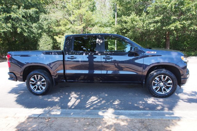 Used 2022 Chevrolet Silverado 1500 RST AWD/4WD image 9