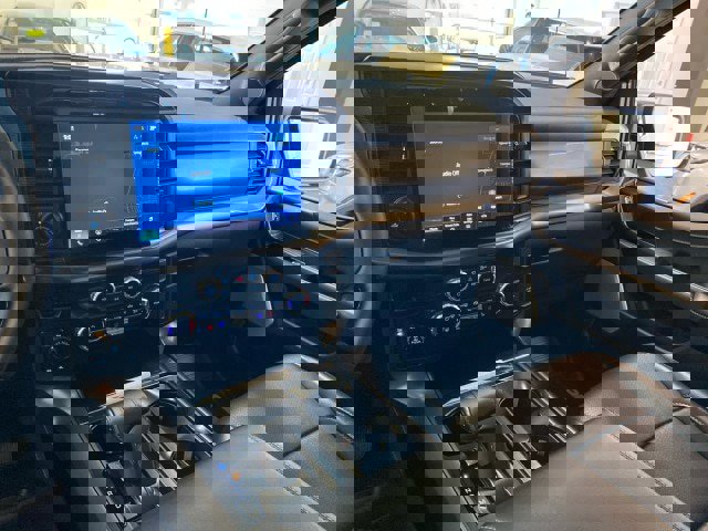 Certified 2025 Ford F150 Lariat w/ Equipment Group 502A High image 13