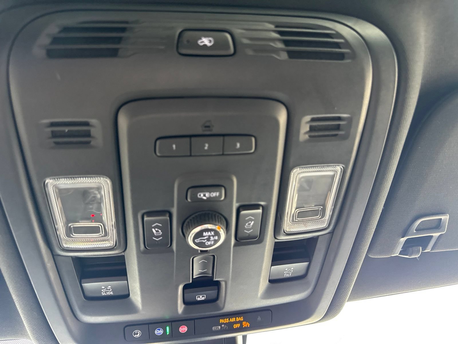 Used 2021 GMC Yukon XL Denali w/ Denali Premium Package AWD/4WD image 43