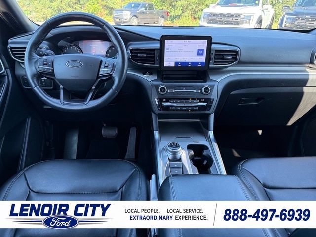 Certified 2020 Ford Explorer XLT w/ Equipment Group 202A AWD/4WD image 16