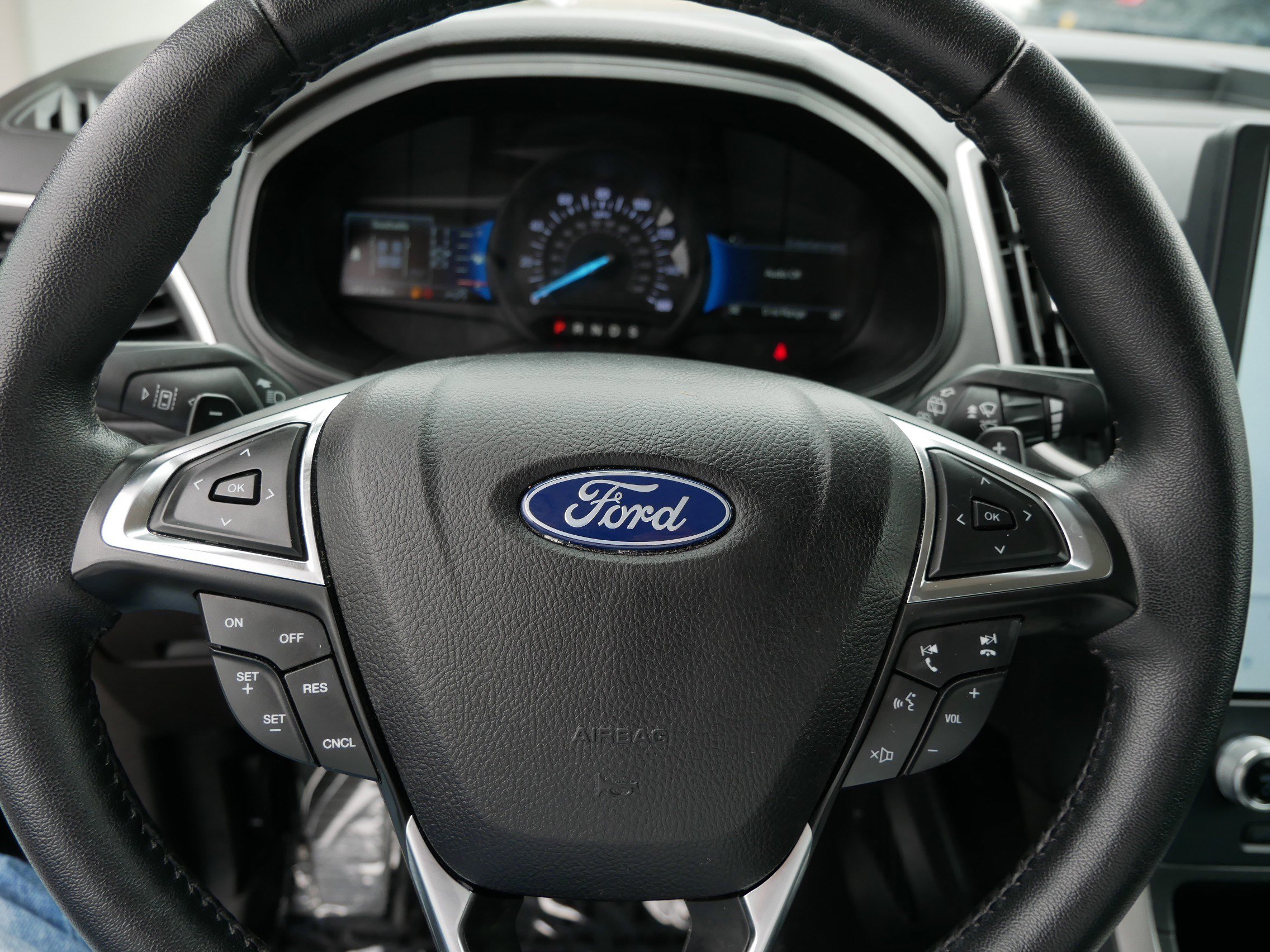 Certified 2022 Ford Edge SEL w/ Convenience Package AWD/4WD image 25