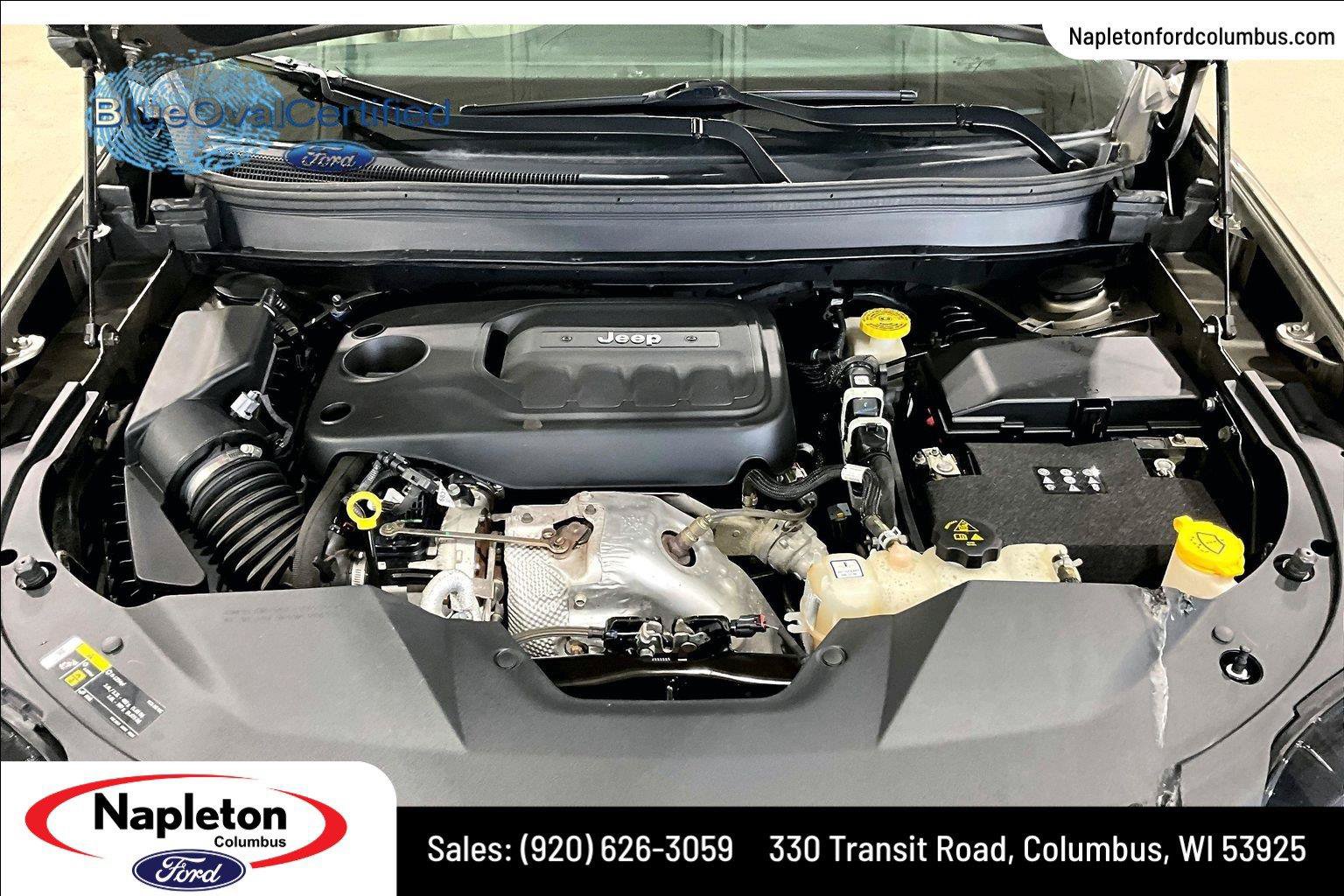 Used 2019 Jeep Cherokee Limited w/ Luxury Group AWD/4WD image 11