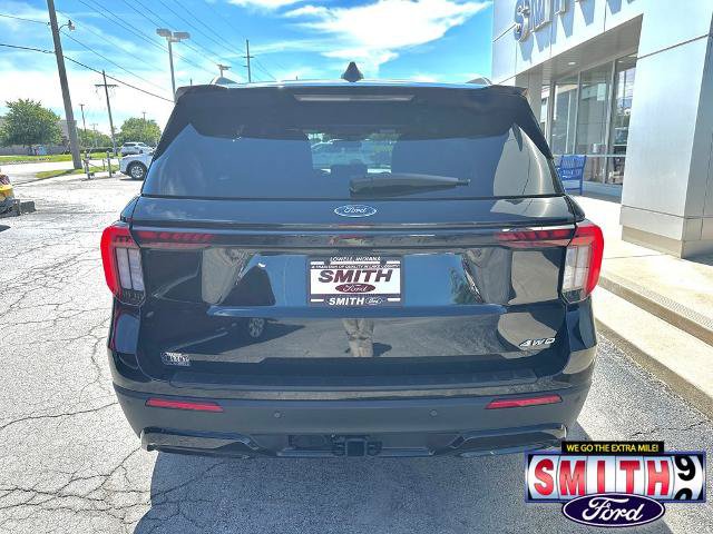 Certified 2026 Ford Explorer ST-Line AWD/4WD image 8