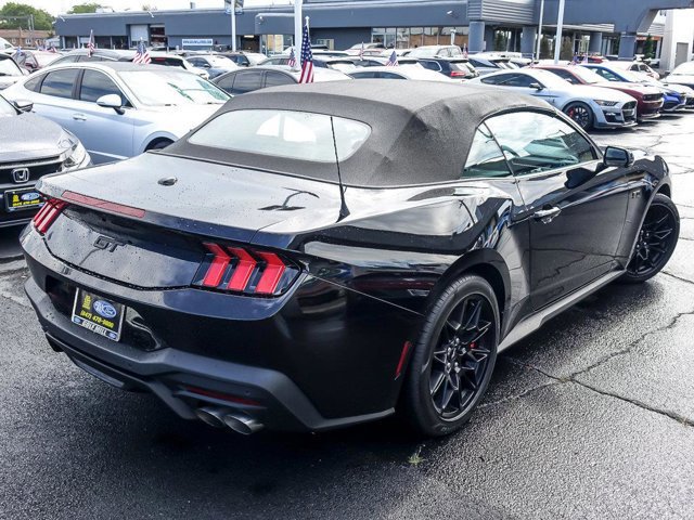 Certified 2025 Ford Mustang GT Premium w/ GT Performance Package image 5