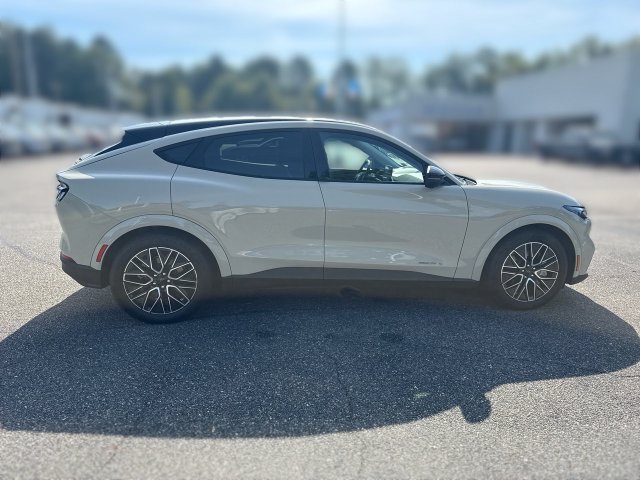 Certified 2025 Ford Mustang Mach-E Premium AWD/4WD image 18