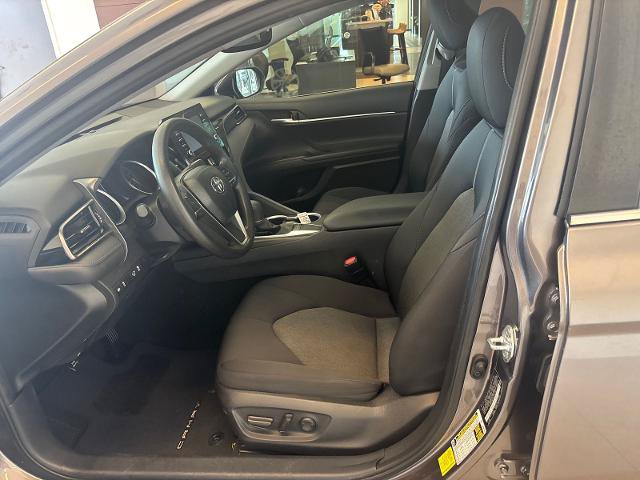 Used 2023 Toyota Camry LE w/ Convenience Package FWD image 12