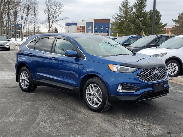Certified 2024 Ford Edge SEL w/ Convenience Package image 2