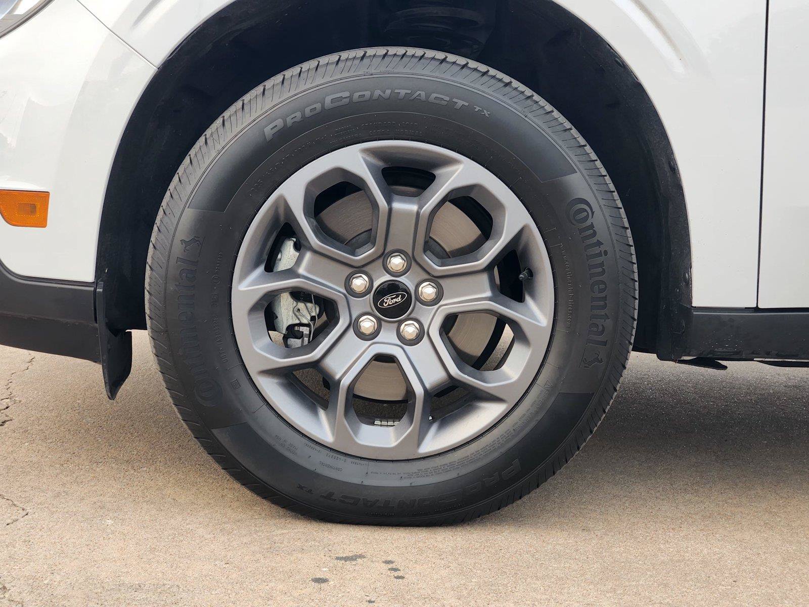 Certified 2025 Ford Maverick XLT w/ Equipment Group 302A AWD/4WD image 8