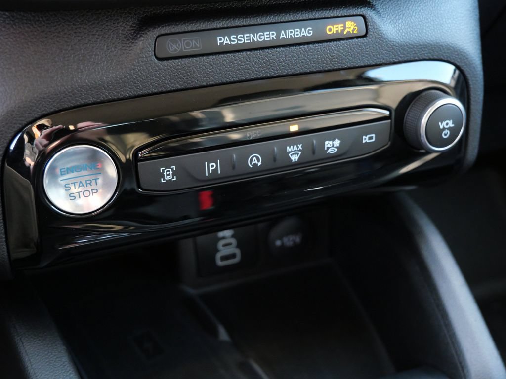 Certified 2024 Ford Escape Platinum AWD/4WD image 26