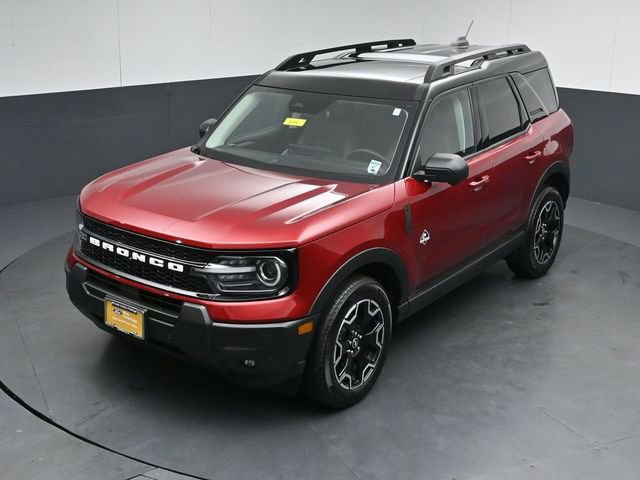 Certified 2025 Ford Bronco Sport Outer Banks w/ Outer Banks Tech Package+ AWD/4WD image 48