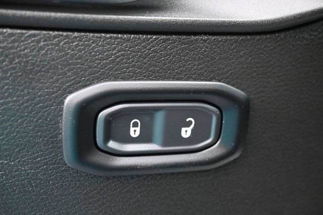 Used 2024 Jeep Wrangler Unlimited Rubicon AWD/4WD image 16