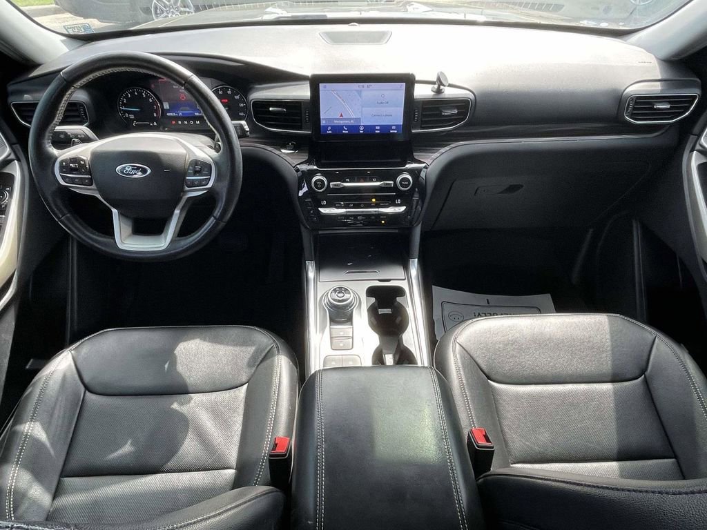 Certified 2021 Ford Explorer Limited w/ Equipment Group 301A image 11