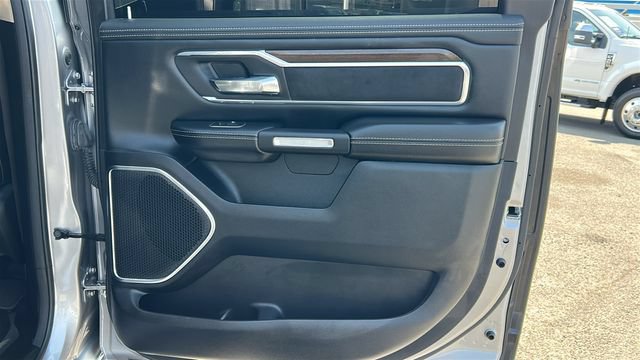 Used 2021 RAM 1500 Laramie AWD/4WD image 12