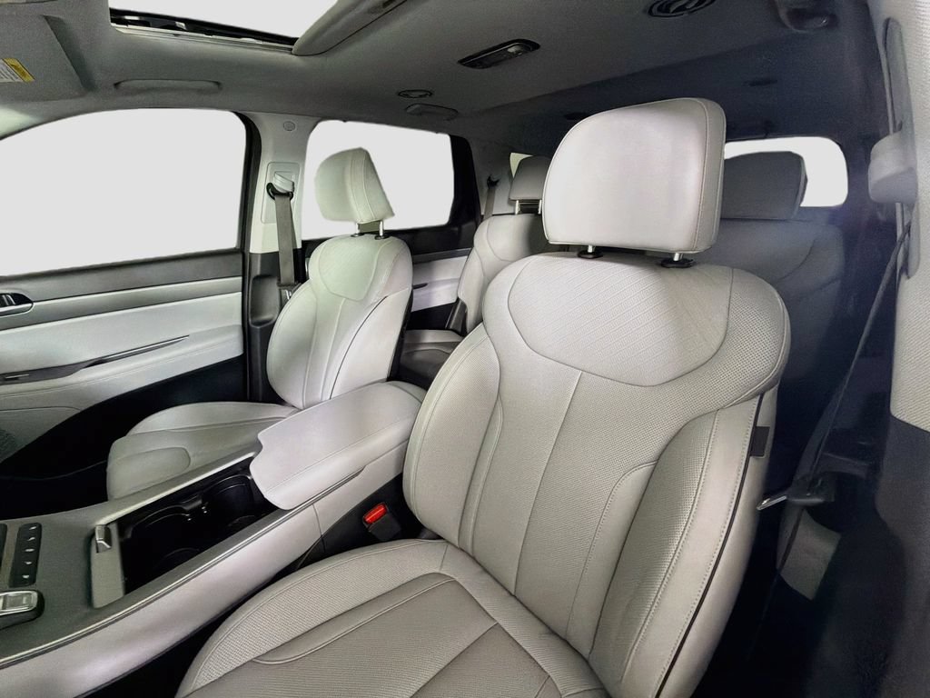 Used 2024 Hyundai Palisade SEL w/ Premium Package FWD image 14