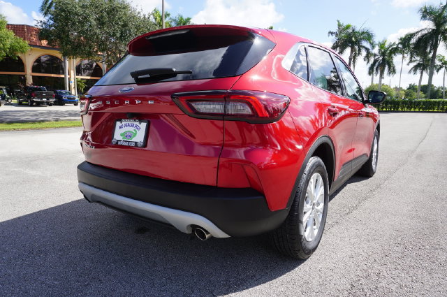 Certified 2023 Ford Escape Active FWD image 7