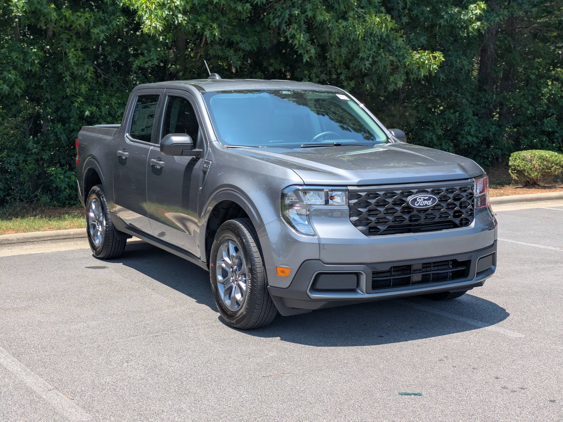 Certified 2026 Ford Maverick XLT FWD image 2