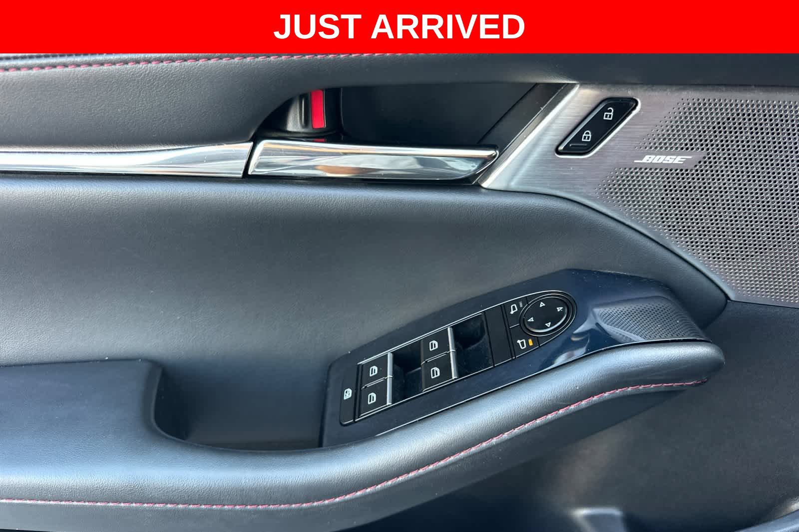 Used 2022 MAZDA MAZDA3 s FWD image 13