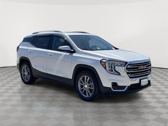 Used 2022 GMC Terrain SLT w/ Infotainment Package II AWD/4WD image 5