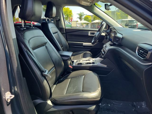 Certified 2023 Ford Explorer XLT w/ Equipment Group 202A RWD image 16