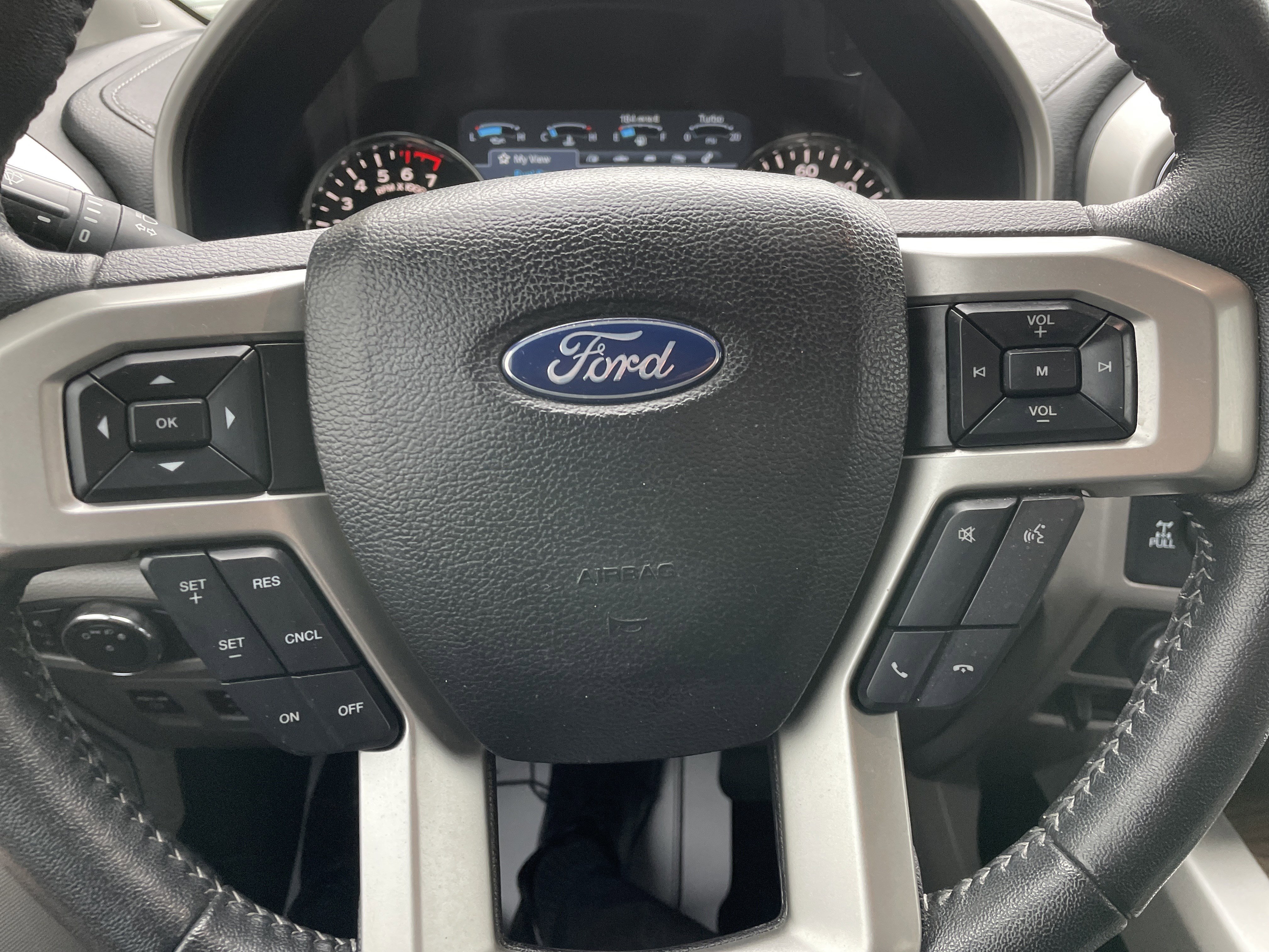 Certified 2020 Ford F150 Lariat image 23