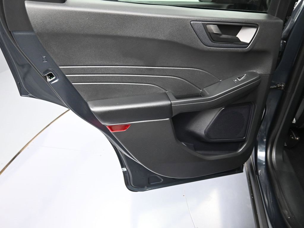 Certified 2022 Ford Escape SE w/ Convenience Package image 38