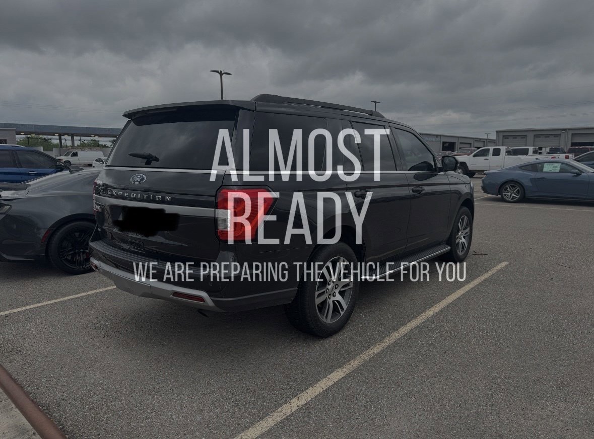 Certified 2023 Ford Expedition XLT RWD image 4