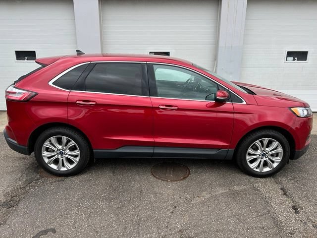 Certified 2021 Ford Edge Titanium AWD/4WD image 6