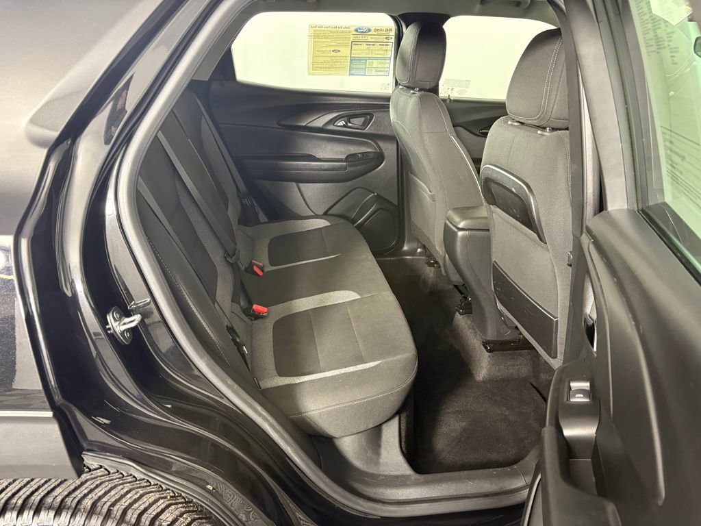 Used 2023 Chevrolet TrailBlazer LS image 30