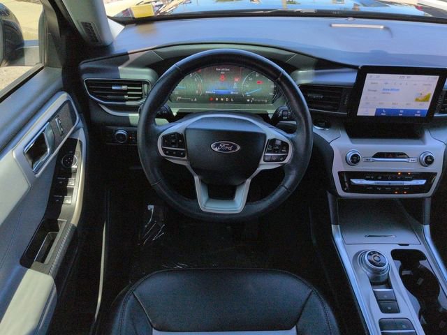 Certified 2022 Ford Explorer XLT w/ Equipment Group 202A image 16
