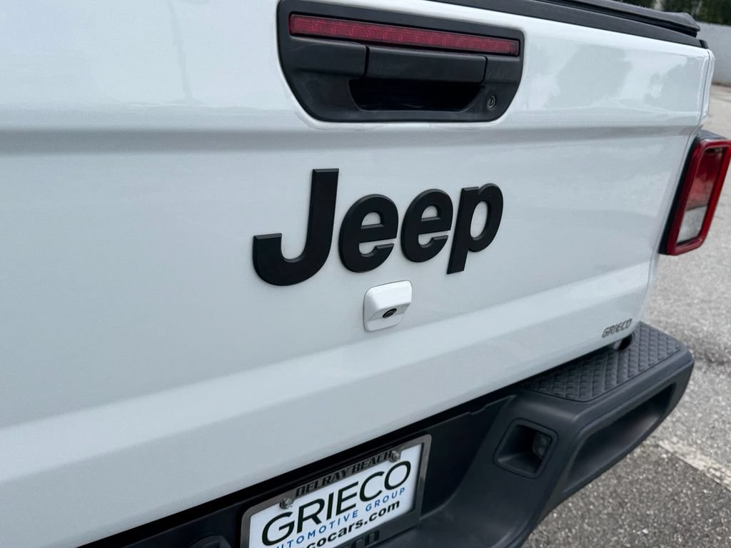 Used 2022 Jeep Gladiator Sport AWD/4WD image 15