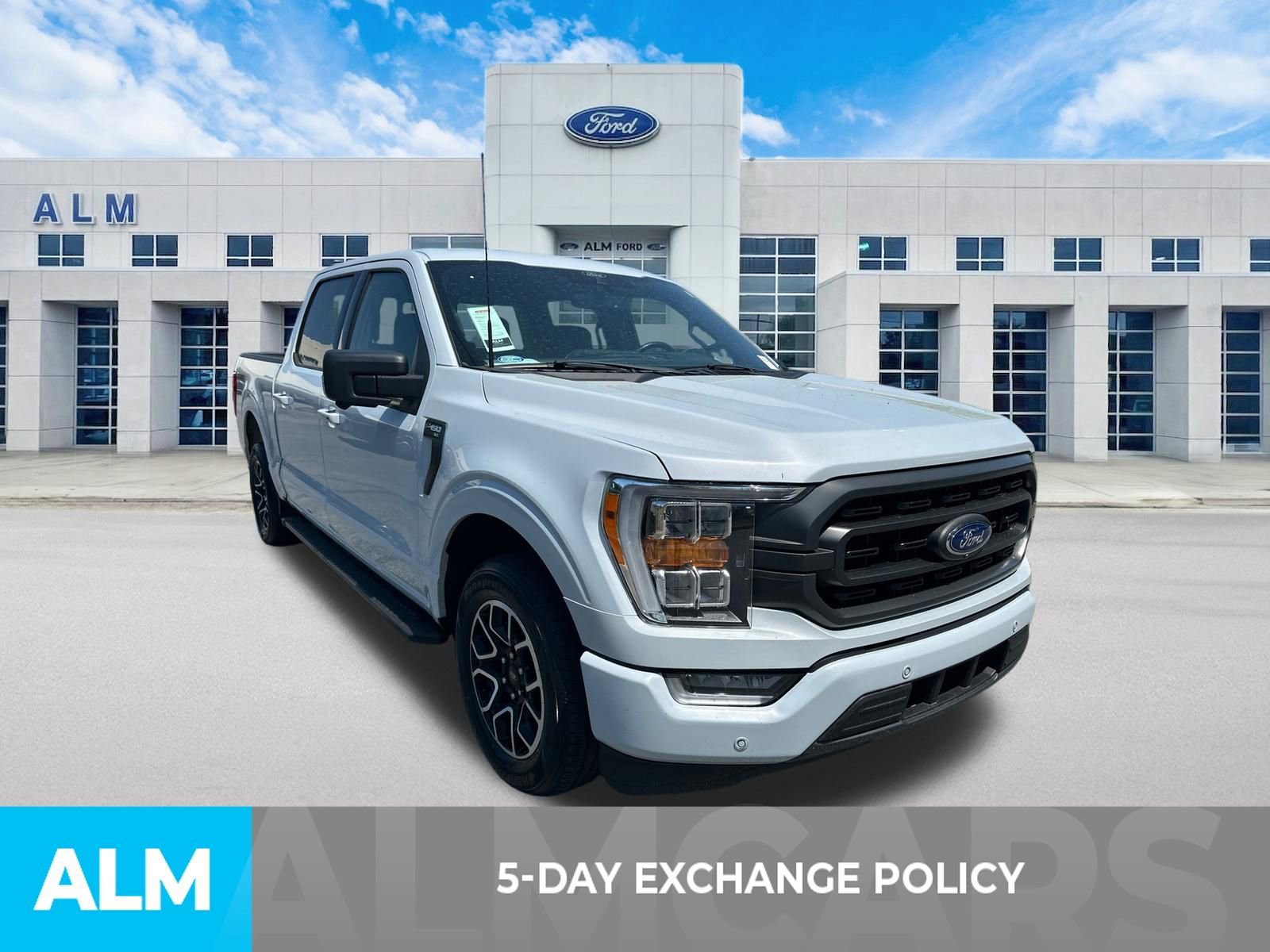 Certified 2022 Ford F150 XLT w/ Equipment Group 302A High image 3