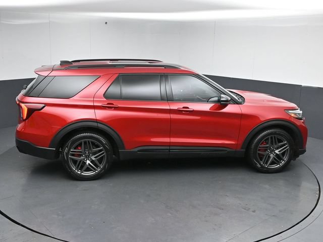 Certified 2025 Ford Explorer ST AWD/4WD image 49