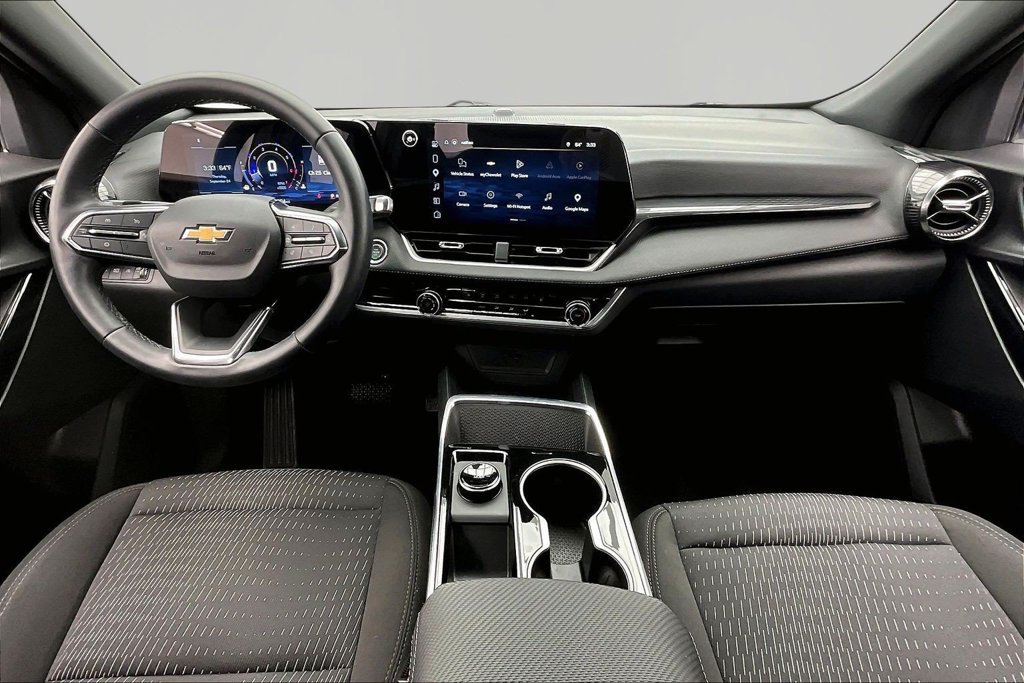 Used 2026 Chevrolet Equinox LT AWD/4WD image 16