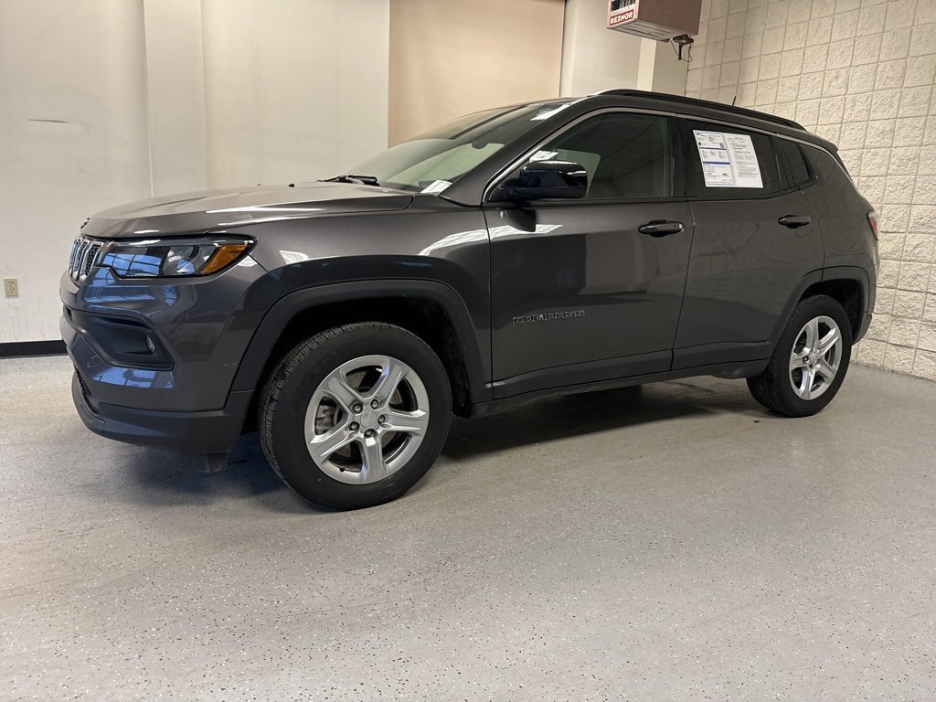 Used 2023 Jeep Compass Latitude w/ Convenience Group image 15