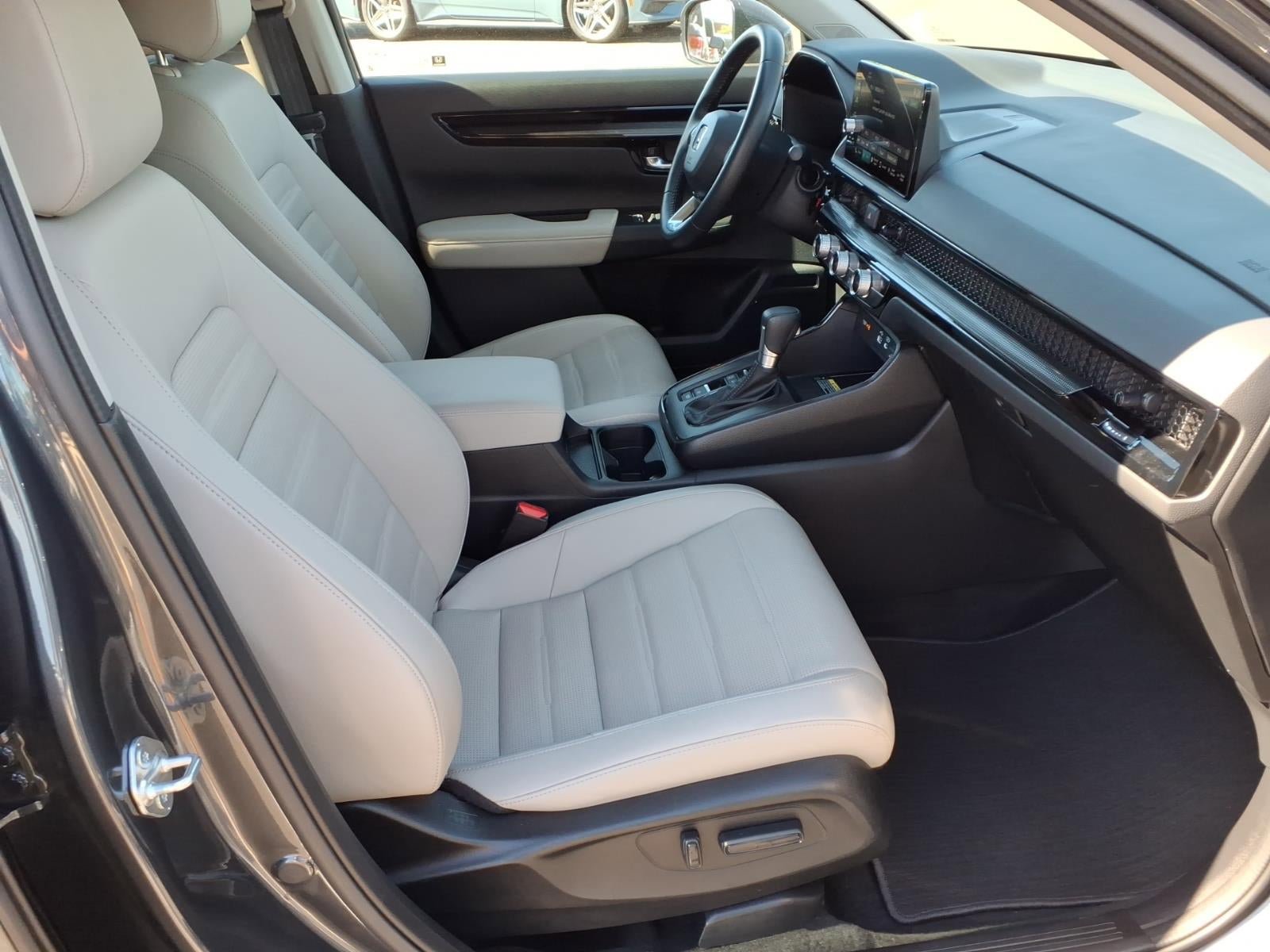 Used 2025 Honda CR-V EX-L image 11